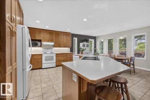 5414 17A Avenue, Edmonton, AB 