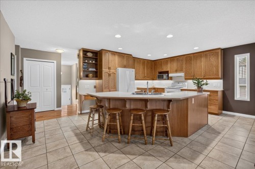 5414 17A Avenue, Edmonton, AB 