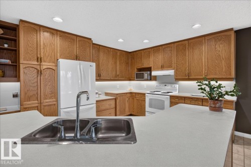 5414 17A Avenue, Edmonton, AB 