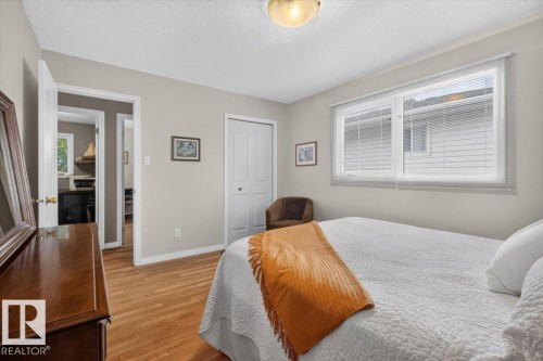 5414 17A Avenue, Edmonton, AB 