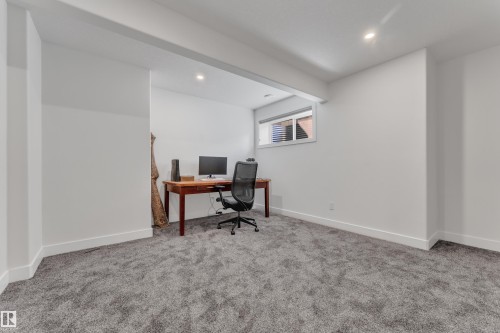 3722 Kidd Crescent, Edmonton, AB 