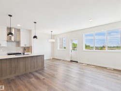 117 HILTON Cove Spruce Grove, AB T7X 1Y4