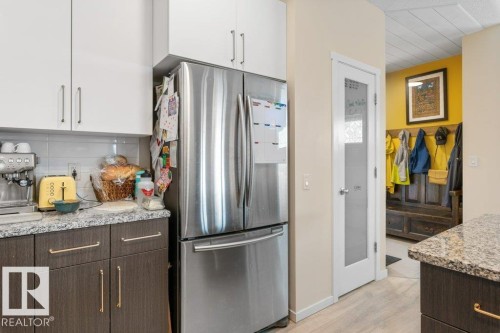 99 Juneau Way, St. Albert, AB - Indoor Photo Showing Kitchen