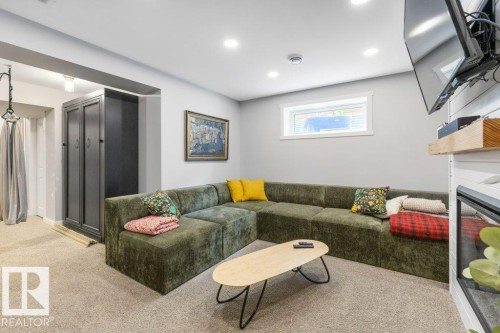 99 Juneau Way, St. Albert, AB - Indoor