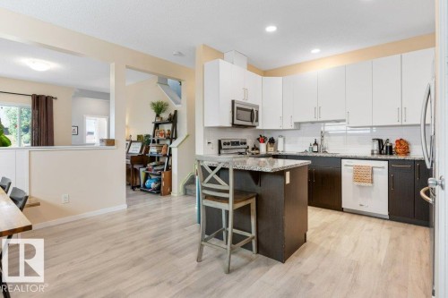 99 Juneau Way, St. Albert, AB - Indoor Photo Showing Kitchen