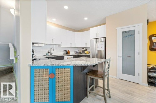 99 Juneau Way, St. Albert, AB - Indoor Photo Showing Kitchen