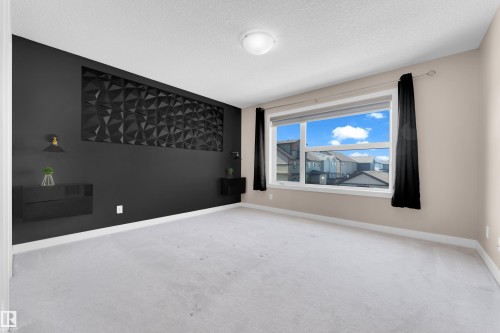 725 36 Street, Edmonton, AB - Indoor