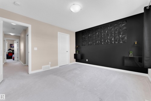 725 36 Street, Edmonton, AB - Indoor Photo Showing Other Room