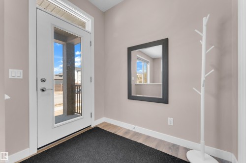 725 36 Street, Edmonton, AB - Indoor Photo Showing Other Room