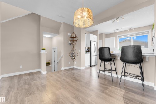 725 36 Street, Edmonton, AB - Indoor Photo Showing Other Room