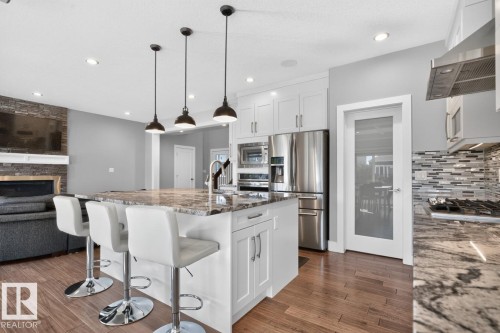 1706 Tanager Close, Edmonton, AB 