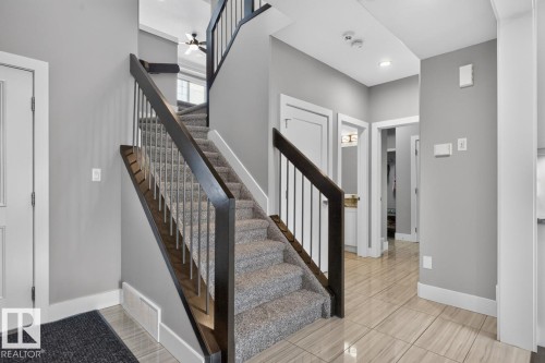1706 Tanager Close, Edmonton, AB 