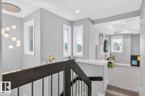 1706 Tanager Close, Edmonton, AB 