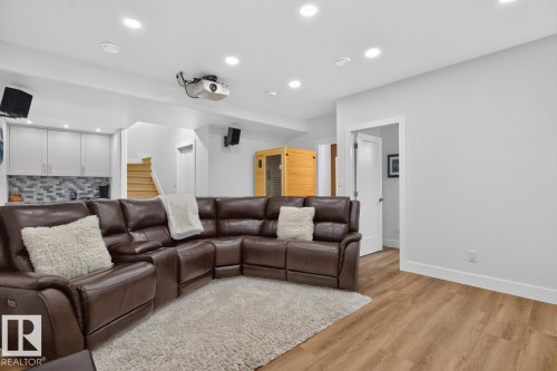 1706 Tanager Close, Edmonton, AB 