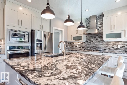 1706 Tanager Close, Edmonton, AB 