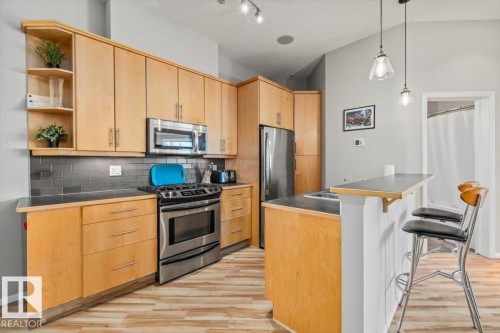 427 10531 117 Street, Edmonton, AB 