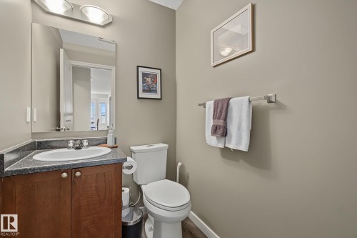 172 Galloway Wynd, Fort Saskatchewan, AB - Indoor Photo Showing Bathroom