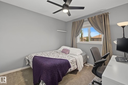 172 Galloway Wynd, Fort Saskatchewan, AB - Indoor Photo Showing Bedroom