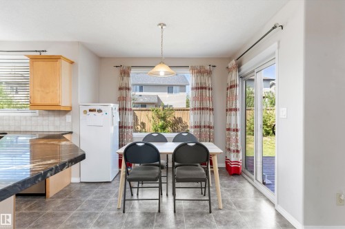 1710 Hodgson Place, Edmonton, AB - Indoor