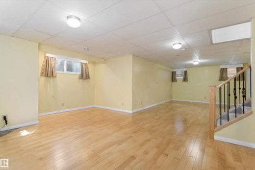 1710 Hodgson Place, Edmonton, AB - Indoor