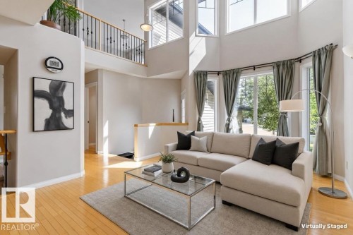1710 Hodgson Place, Edmonton, AB - Indoor Photo Showing Living Room