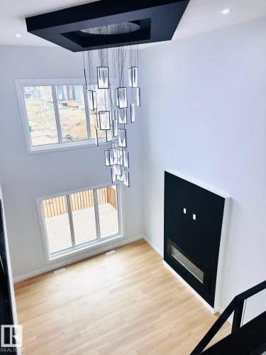 8912 Mayday Way Sw, Edmonton, AB - Indoor Photo Showing Other Room