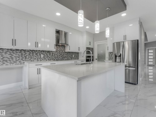Kitchen - 2412 14 Avenue, Edmonton, AB 