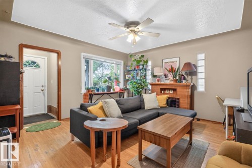 9838 80 Avenue, Edmonton, AB 