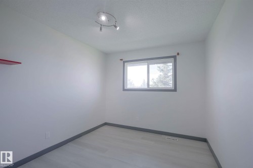 894 Millbourne Road E, Edmonton, AB 