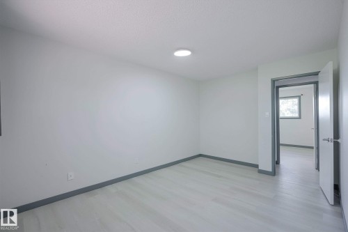 894 Millbourne Road E, Edmonton, AB 