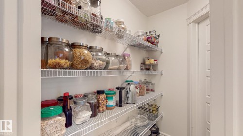 6859 Evans Wynd, Edmonton, AB - Indoor With Storage