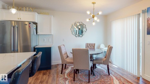 6859 Evans Wynd, Edmonton, AB - Indoor Photo Showing Dining Room