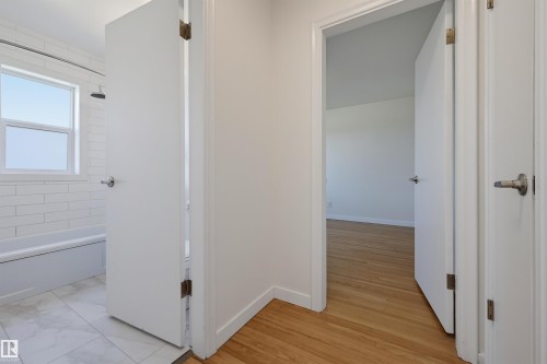 7 7307 118 Street, Edmonton, AB 