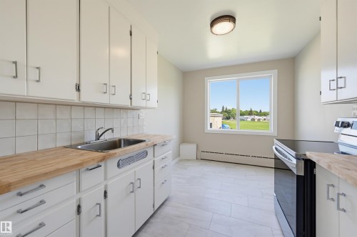7 7307 118 Street, Edmonton, AB 