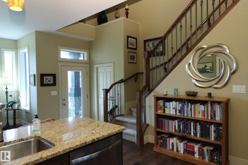 Entrance foyer - 7492 May Common, Edmonton, AB 