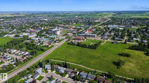 27 Lakeshore Cove, Beaumont, AB 
