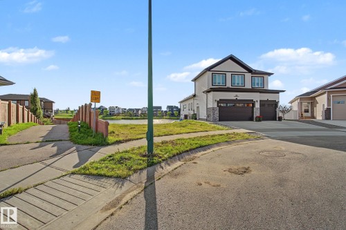 27 Lakeshore Cove, Beaumont, AB 