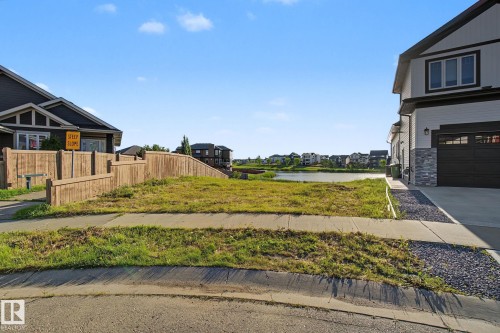 27 Lakeshore Cove, Beaumont, AB 
