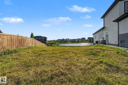 27 Lakeshore Cove, Beaumont, AB 