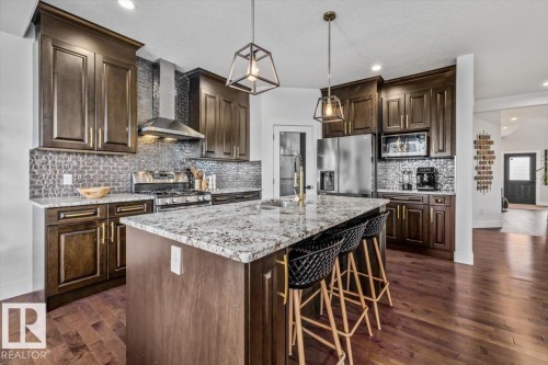 7613 Schmid Crescent, Edmonton, AB 