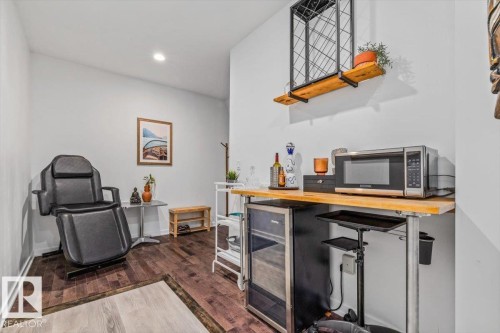 7613 Schmid Crescent, Edmonton, AB 