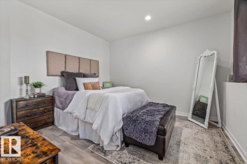 7613 Schmid Crescent, Edmonton, AB 