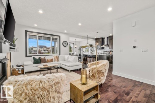 7613 Schmid Crescent, Edmonton, AB 