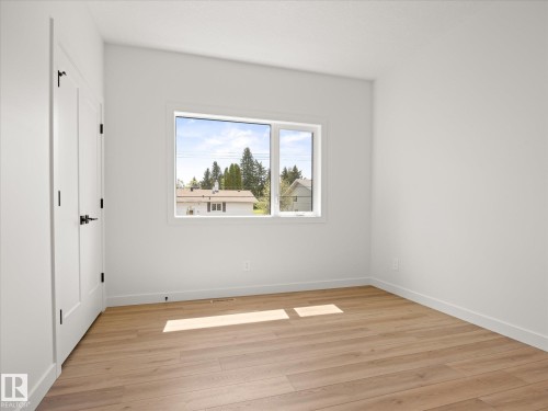 6303 109B Avenue, Edmonton, AB - Indoor Photo Showing Other Room