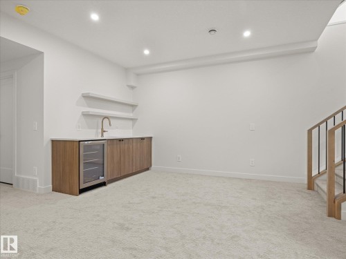 6303 109B Avenue, Edmonton, AB - Indoor Photo Showing Other Room