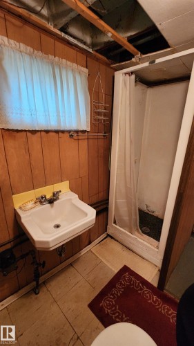 Image quality insufficient for description - 9522 110 Avenue Nw, Edmonton, AB - Indoor Photo Showing Basement