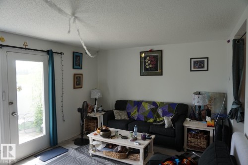 129 Abbottsfield Road, Edmonton, AB 