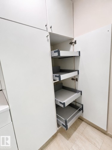10904 100 Avenue, Fort Saskatchewan, AB - Indoor