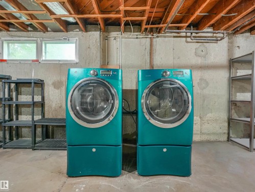 10904 100 Avenue, Fort Saskatchewan, AB - Indoor Photo Showing Laundry Room