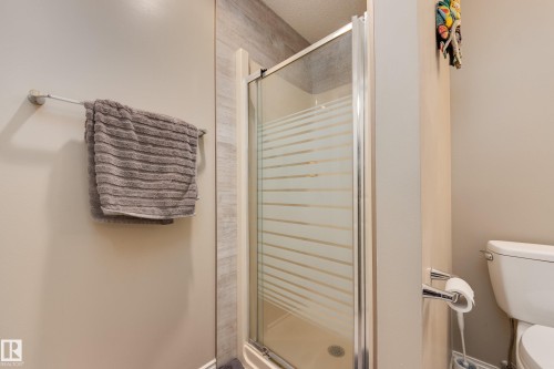 4335 47 Street, Edmonton, AB - Indoor Photo Showing Bathroom